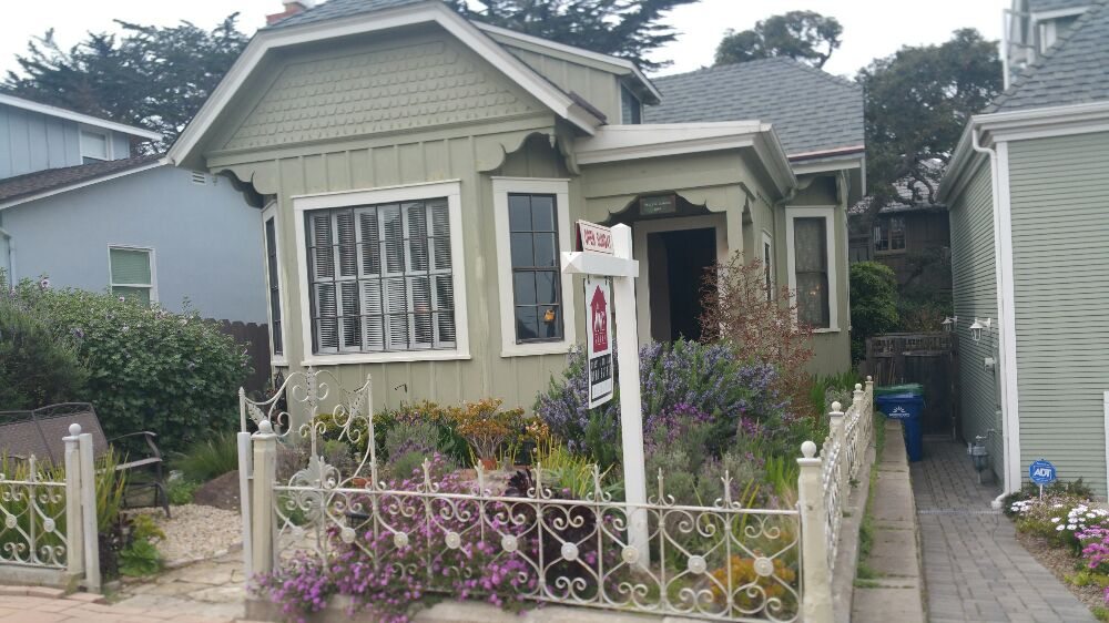 Quality painting and glass installation by Painting and Glass Inc in the Bay Area